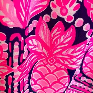 Lilly Pulitzer Tunic w Tassel Pink Threads and Pineapple Design